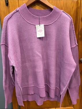 NWT Zenana Lilac Crewneck Two Tone Sweater size S/M